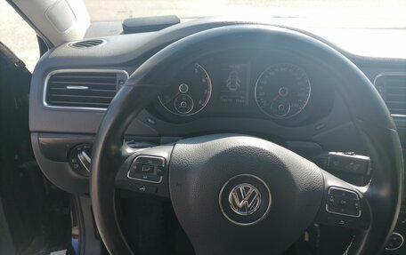 Volkswagen Jetta VI, 2012 год, 975 000 рублей, 24 фотография