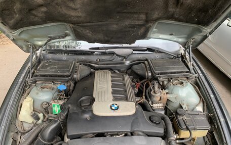 BMW 5 серия, 2002 год, 800 000 рублей, 10 фотография