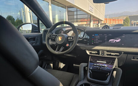 Porsche Cayenne III, 2025 год, 30 990 000 рублей, 13 фотография