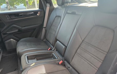 Porsche Cayenne III, 2025 год, 30 990 000 рублей, 23 фотография