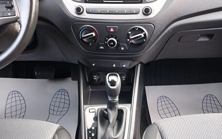 Hyundai Solaris II рестайлинг, 2018 год, 1 280 000 рублей, 8 фотография