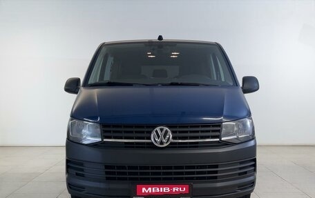 Volkswagen Caravelle T6 рестайлинг, 2019 год, 2 396 600 рублей, 3 фотография