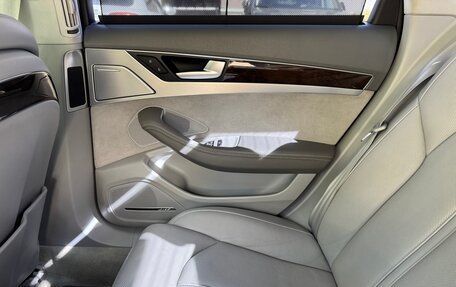 Audi A8, 2010 год, 1 560 000 рублей, 7 фотография