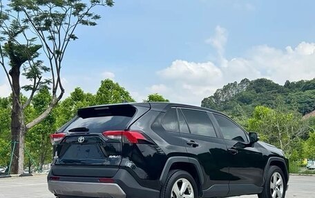 Toyota RAV4, 2021 год, 2 500 000 рублей, 6 фотография