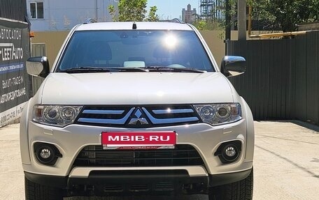 Mitsubishi Pajero Sport II рестайлинг, 2014 год, 2 990 000 рублей, 2 фотография