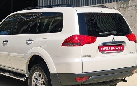 Mitsubishi Pajero Sport II рестайлинг, 2014 год, 2 990 000 рублей, 7 фотография