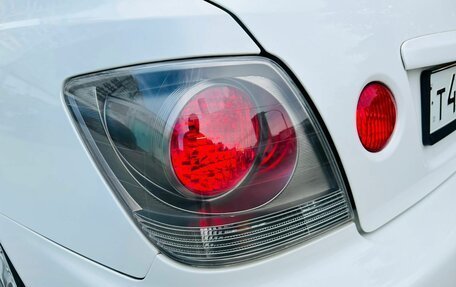 Toyota Altezza, 2002 год, 1 150 000 рублей, 14 фотография