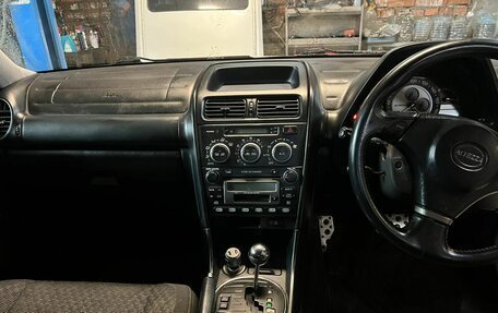 Toyota Altezza, 2002 год, 1 150 000 рублей, 10 фотография