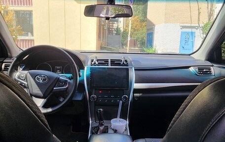 Toyota Camry, 2015 год, 1 900 000 рублей, 15 фотография