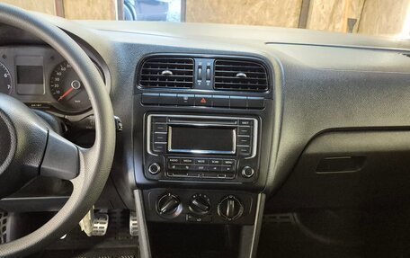 Volkswagen Polo VI (EU Market), 2011 год, 790 000 рублей, 17 фотография