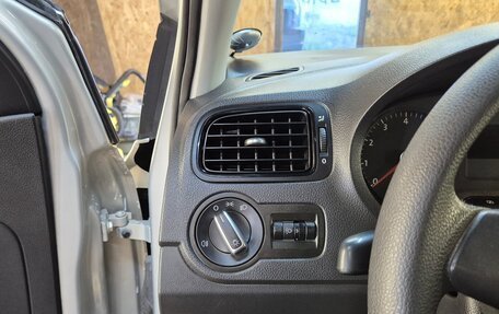 Volkswagen Polo VI (EU Market), 2011 год, 790 000 рублей, 20 фотография