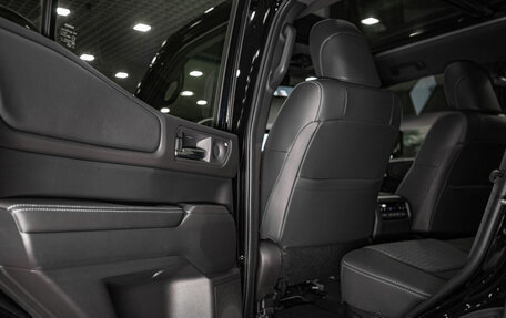 Toyota Land Cruiser Prado, 2024 год, 9 890 000 рублей, 25 фотография