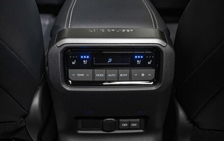 Toyota Land Cruiser Prado, 2024 год, 9 890 000 рублей, 23 фотография