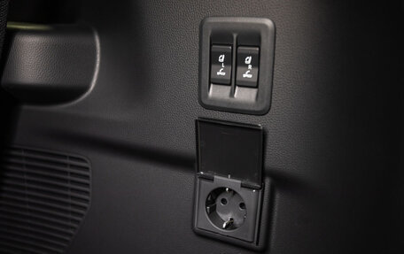Toyota Land Cruiser Prado, 2024 год, 9 890 000 рублей, 28 фотография