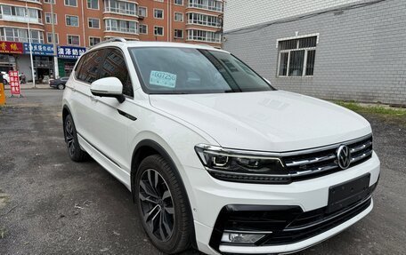 Volkswagen Tiguan II, 2020 год, 2 590 000 рублей, 3 фотография