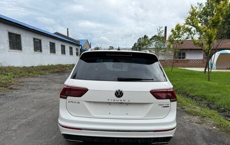 Volkswagen Tiguan II, 2020 год, 2 590 000 рублей, 5 фотография