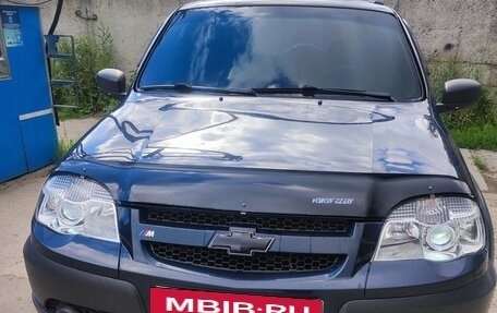 Chevrolet Niva I рестайлинг, 2012 год, 550 000 рублей, 2 фотография