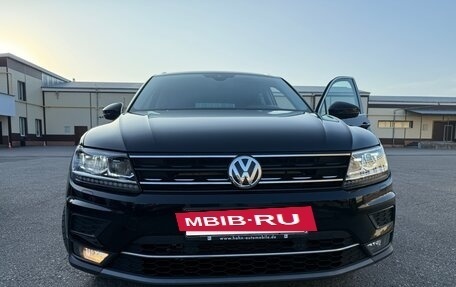 Volkswagen Tiguan II, 2018 год, 2 150 000 рублей, 3 фотография