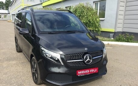 Mercedes-Benz V-Класс, 2020 год, 6 700 000 рублей, 1 фотография
