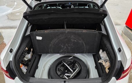Skoda Superb III рестайлинг, 2018 год, 2 300 000 рублей, 2 фотография