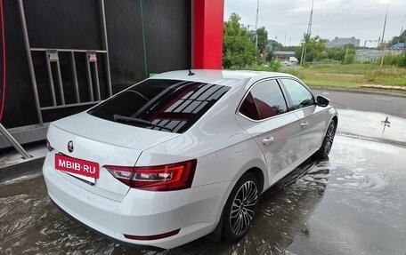 Skoda Superb III рестайлинг, 2018 год, 2 300 000 рублей, 5 фотография