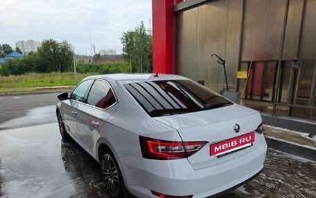 Skoda Superb III рестайлинг, 2018 год, 2 300 000 рублей, 4 фотография