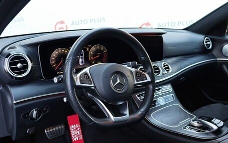 Mercedes-Benz E-Класс, 2018 год, 2 980 000 рублей, 7 фотография