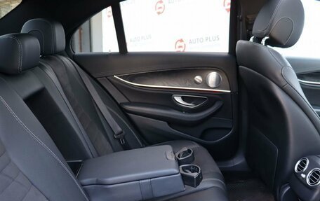 Mercedes-Benz E-Класс, 2018 год, 2 980 000 рублей, 20 фотография