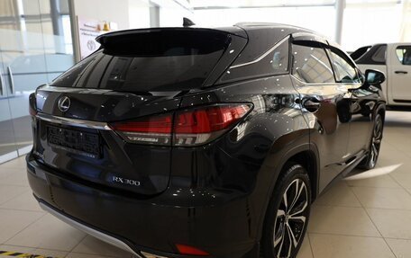 Lexus RX IV рестайлинг, 2020 год, 5 000 000 рублей, 5 фотография