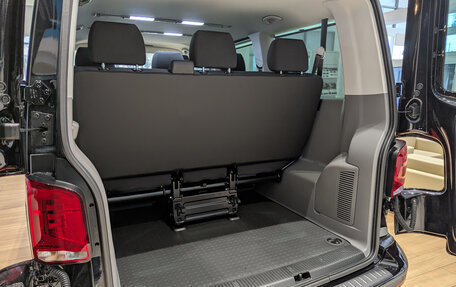 Volkswagen Caravelle T6 рестайлинг, 2024 год, 13 490 000 рублей, 9 фотография