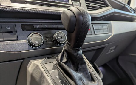 Volkswagen Caravelle T6 рестайлинг, 2024 год, 13 490 000 рублей, 22 фотография