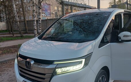 Honda Stepwgn IV, 2019 год, 2 360 000 рублей, 13 фотография