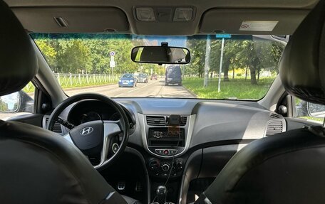 Hyundai Solaris II рестайлинг, 2011 год, 460 000 рублей, 13 фотография