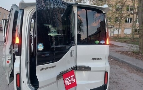 Honda Stepwgn IV, 2019 год, 2 360 000 рублей, 7 фотография
