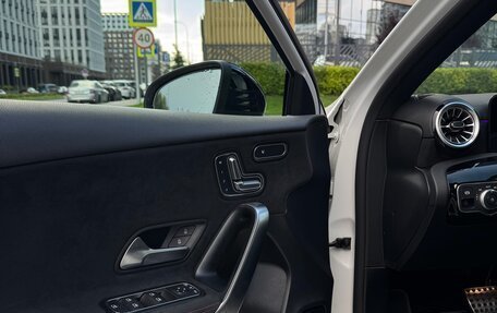 Mercedes-Benz A-Класс AMG, 2021 год, 4 200 000 рублей, 10 фотография