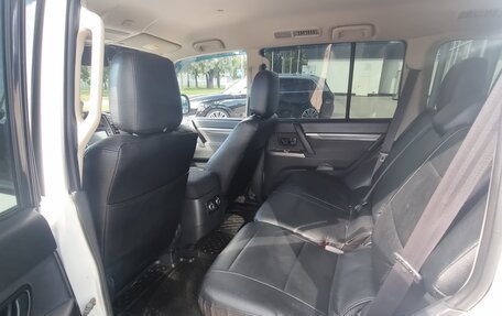 Mitsubishi Pajero IV, 2013 год, 1 950 000 рублей, 12 фотография