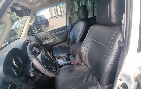 Mitsubishi Pajero IV, 2013 год, 1 950 000 рублей, 10 фотография
