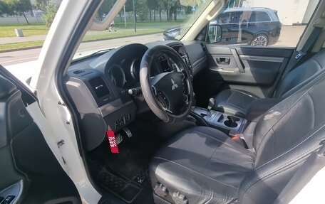 Mitsubishi Pajero IV, 2013 год, 1 950 000 рублей, 9 фотография