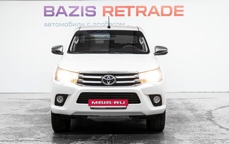 Toyota Hilux VIII, 2019 год, 2 379 000 рублей, 2 фотография