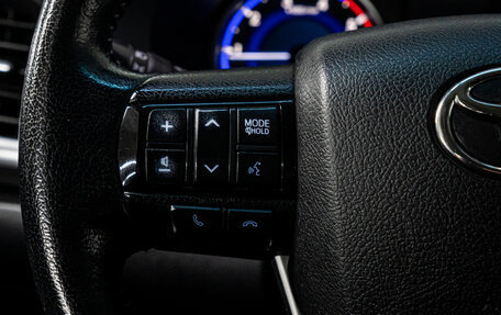 Toyota Hilux VIII, 2019 год, 2 379 000 рублей, 18 фотография