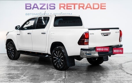 Toyota Hilux VIII, 2019 год, 2 379 000 рублей, 7 фотография