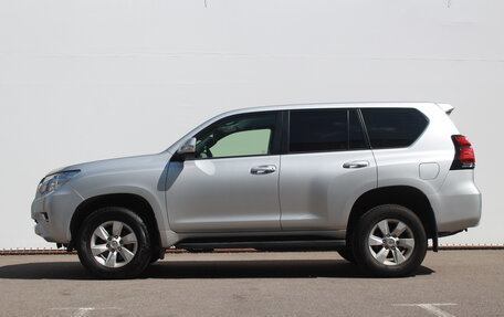 Toyota Land Cruiser Prado 150 рестайлинг 2, 2019 год, 4 600 000 рублей, 8 фотография