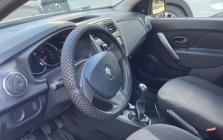 Renault Logan II, 2017 год, 760 000 рублей, 7 фотография