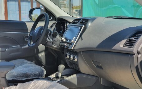 Mitsubishi ASX I рестайлинг, 2024 год, 3 500 000 рублей, 9 фотография