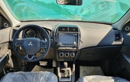 Mitsubishi ASX I рестайлинг, 2024 год, 3 500 000 рублей, 10 фотография