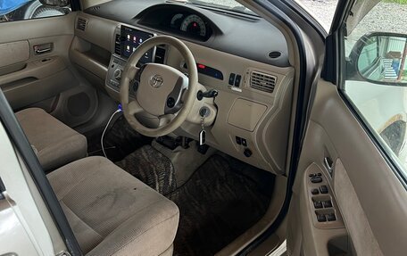 Toyota Raum II, 2004 год, 600 000 рублей, 5 фотография