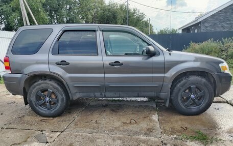 Ford Escape II, 2005 год, 550 000 рублей, 4 фотография