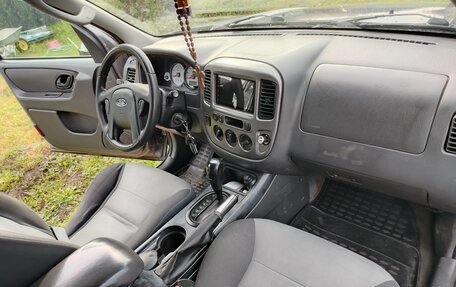 Ford Escape II, 2005 год, 550 000 рублей, 14 фотография