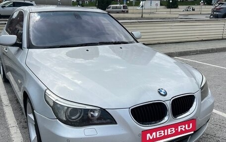 BMW 5 серия, 2004 год, 1 200 000 рублей, 9 фотография