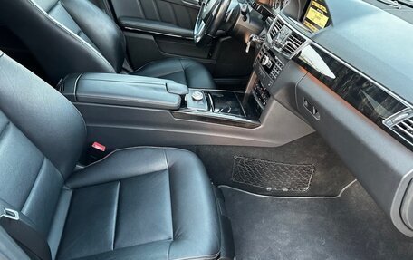 Mercedes-Benz E-Класс, 2010 год, 1 800 000 рублей, 4 фотография